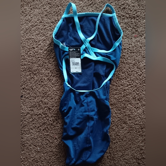 Speedo Girls Contrast Trim Swimsuit One-Piece SIZE 26 XXS - Picture 2 of 3